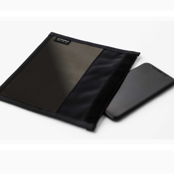 OFFGRID Cell Phone EMP Protection Signal Blocking Faraday Bag with Window NWT - Picture 2 of 5